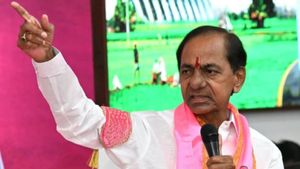 `కారు` గేర్ మార్చిన కేసీఆర్: గేమ్ ఛేంజ్- ఈ నెల 19న..!!