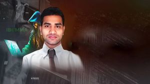 iBomma వెనుక ప్రహ్లాద్.. ఇమ్మడి రవి చెప్పిన ఆ ప్రహ్లాద్ ఎవరు? 