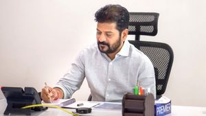 తెలంగాణ రైజింగ్ స్పీకర్లు వీళ్లే- జాబితాలో సినీ, క్రీడా అతిరథులు