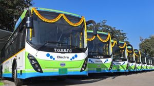 హైదరాబాద్ సిటీ ప్రయాణికులకు TGSRTC శుభవార్త: T-24 టికెట్ల ఛార్జీ తగ్గింపు