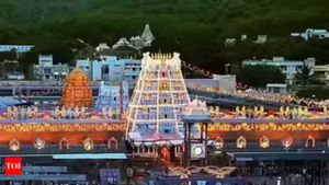 తిరుమల వారికి టార్గెట్.. వారిని తన్ని తరిమేస్తారు!