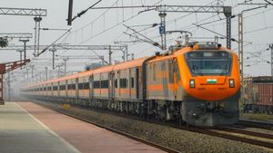 శ్రీకాకుళంతో పాటు ఆ జిల్లావాసులు ఉబ్బితబ్బిబ్బయ్యే వార్త.. ఆ అమృత్ భారత్ రైళ్ళ హాల్టింగ్!