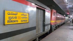 విశాఖ-సికింద్రాబాద్ దురంతో ఎక్స్ ప్రెస్ ప్రయాణికులకు గుడ్ న్యూస్..!