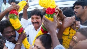  జోగి రమేష్ కు బెయిల్, అయినా జైలులోనే..!!