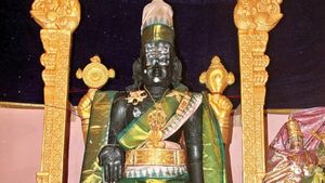 తిరుమల శ్రీవారి మేల్‌చాట్, ఉల్చాట్ వస్త్రాల ఈ వేలం.. అసలేమిటీ మేల్‌చాట్ వస్త్రాలు? 