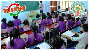 Teachers: ఉపాధ్యాయుల బదిలీలు, పదోన్నతుల షెడ్యూల్ ఫిక్స్...!!