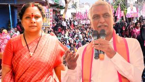 సిద్దిపేట నుంచే హరీష్ పై పోటీ, BRS ఇక ఉండదు - కవిత సంచలనం..!!