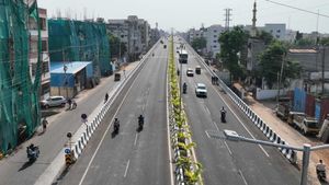 హైదరాబాద్ లో ఆ ఫ్లైఓవర్ సంగతి తేల్చండి.. !!
