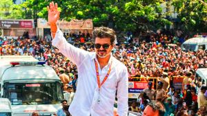 విజయ్ ఊహించని నిర్ణయం, ఎగ్జిట్ పోల్స్ తో కొత్త రాజకీయం-  ముందస్తు ఒప్పందం..!!