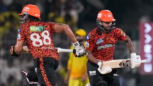 IPL 2026: డేంజర్ జోన్ లో ఆ రెండు జట్లు, ప్లే ఆఫ్స్ చేరాలంటే - ఈ టీంలకే ఛాన్స్..!!