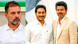 విజయ్ ప్రమాణ స్వీకారానికి రాహుల్..తలైవా సహా, జగన్ కు ఫోన్ - పార్టీ ఖర్చులతో..!!