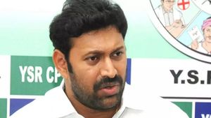 ఏకిపారేసిన వైఎస్ అవినాష్ రెడ్డి