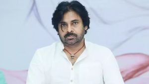 తెలంగాణాలో పవన్ కళ్యాణ్ పర్యటన.. అభిమాని చివరికోరిక తీర్చనున్న జనసేనాని!