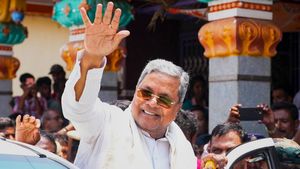 మాజీ సీఎం సిద్ధరామయ్య రాజకీయ సన్యాసం- 50 ఏళ్ల ప్రయాణానికి భావోద్వేగ ముగింపు