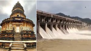 ఏపీ వైపు..ఉరకలెత్తుతూ: శృంగేరి వద్ద తుంగా తాండవం- రిజర్వాయర్ గేట్లు ఎత్తివేత