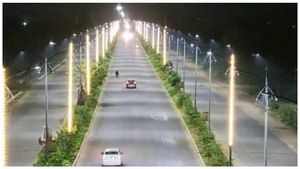 అమరావతి సీడ్ యాక్సెస్ రోడ్ బంగారం, ప్లాటినంతో  కట్టావా చంద్రబాబు? లెక్కలతో మాజీమంత్రి! 