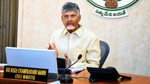  ఉపేక్షించేది లేదు - వైసీపీ నేతలకు చంద్రబాబు హెచ్చరిక..!!