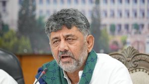 క్లియర్ గా ఉన్న సీఎం డీకే శివకుమార్- ఇక తేల్చుకోవాల్సింది విజయ్ నే