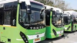  హైదరాబాద్ వాసులకు బిగ్ అలర్ట్ - సిటీ బస్సుల రూట్లు మార్పు, స్టేజీలు ఇక ఇలా..!!