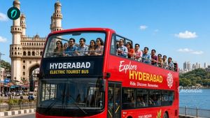 రోడ్లపైకి సరికొత్త ఎలక్ట్రిక్ డబుల్ డెక్కర్ ఓపెన్ టాప్ బస్సులు! ఇక భాగ్యనగరమంతా హాయిగా చుట్టేయొచ్చు!