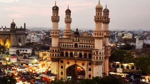 పడిపోయిన హైదరాబాద్ స్థానం: ఆక్స్‌ఫర్డ్ రిపోర్ట్‌లో షాకింగ్ విషయాలు!
