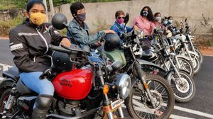 WIMA విశాఖపట్నం: 'బైక్స్ నడపడం మగవాళ్ల హక్కా? మేమూ రైడ్ చేస్తాం... దేశాన్ని చుట్టేస్తాం'