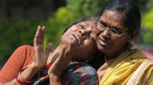 తెలంగాణ: ఏదైనా ప్రమాదంలో మరణించిన వారి కుటుంబాలకు నష్టపరిహారం ఎలా ఇస్తారు, ప్రభుత్వం తనకు నచ్చినంత ఇవ్వడం కరెక్టేనా?