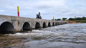 ఆంధ్రప్రదేశ్: 16 ఊళ్ళు ఏకమై ప్రభుత్వం చేయలేనిది చేసి చూపించాయి