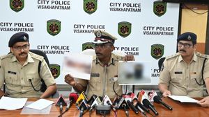 విశాఖపట్నం: నీళ్ల డ్రమ్ములో మహిళ మృతదేహం, 18 నెలలుగా ఎవరూ గమనించలేదు, అసలేం జరిగింది?