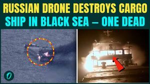 Russia BOMBS Cargo Ship ‘VICTRESS’ en Route to Ukraine - Putin’s SHOCKING Revenge Attack