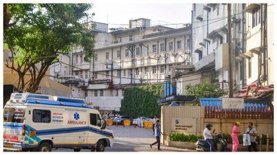 অন্ধ্রপ্রদেশে মর্মান্তিক পথ দুর্ঘটনা, আগুনে পুড়ে ছাই বাস, প্রাণ হারালেন অন্তত ১০ জন