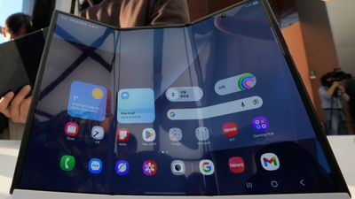 নতুন ফোন চালু করলেই আধার অ্যাপ! কেন্দ্রের প্রস্তাবে আপত্তি বড় টেক সংস্থাগুলির