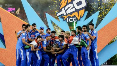 ১৩১ কোটি টাকা! টি২০ বিশ্বকাপ জেতা ভারতীয় দলের জন্য বিরাট ঘোষণা বিসিসিআইয়ের