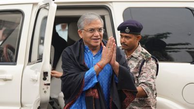 নজিরবিহীন ঘটনা! সিইসি জ্ঞানেশ কুমারকে হঠাতে ইমপিচমেন্ট মোশন আনছে বিরোধীরা