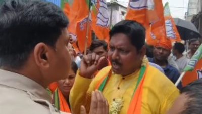 প্রচার ঘিরে রণক্ষেত্র বাসন্তী! বিজেপি কর্মীদের উপর আক্রমণ, আহত পুলিশকর্মীরাও, অভিযোগ তৃণমূলের বিরুদ্ধে, আটক ৮