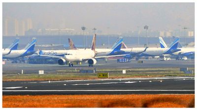 ইরান ও ইজরায়েল সংঘাতে অশান্ত আকাশপথ, পশ্চিম এশিয়ায় উড়ান স্থগিত এয়ার ইন্ডিয়া ও ইন্ডিগোর