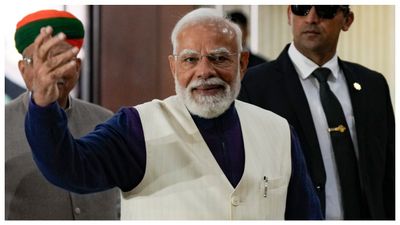 পশ্চিম এশিয়ায় কূটনৈতিক তৎপরতা, সৌদি যুবরাজ ও বাহরিনের রাজার সঙ্গে ফোনালাপে শান্তির বার্তা মোদীর