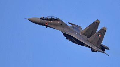 উড়ানের কিছুক্ষণের মধ্যেই বিপর্যয়! অসমের পাহাড়ে ধ্বংস ভারতীয় বায়ুসেনার যুদ্ধবিমান, মৃত্যু দুই পাইলটের