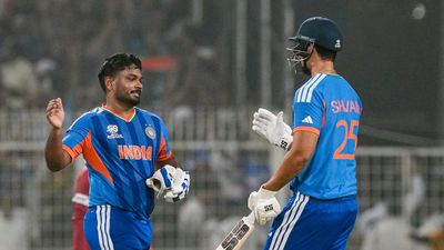 ইডেনে অবিশ্বাস্য ইনিংস সঞ্জুর, টি২০ বিশ্বকাপের সেমিফাইনালে ভারত