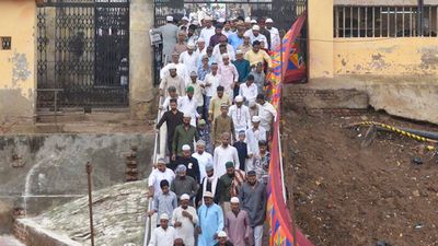 রক্তাক্ত হামলা! ঈদের নামাজের পরই গুলি ও ছুরি মেরে খুন লস্কর কমান্ডার বিলাল আরিফ সালাফিকে, আতঙ্ক পাকিস্তানে