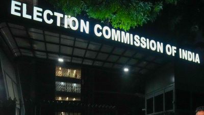 নির্বাচন ঘিরে নয়া পদক্ষেপ! একসাথে ২৩ রিটার্নিং অফিসার বদল, ভবানীপুর ইস্যুতে সরব তৃণমূল