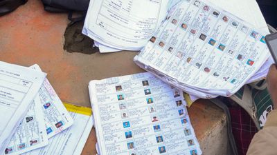 ভোটের আগে সতর্কতা! সাপ্লিমেন্টারি ভোটার তালিকা প্রকাশ ঘিরে অশান্তির আশঙ্কা? জেলাশাসকদের কড়া বার্তা দিল নবান্ন