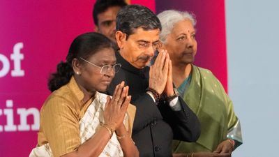 'রাজভবনগুলি বিজেপির ওয়ার রুম!' রাজ্যপাল বদলে কেন্দ্রের সমালোচনায় তৃণমূল