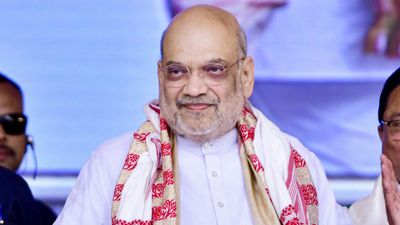 রাতেই শহরে শাহ, মমতা-অভিষেকদের বিঁধে কাল প্রকাশ করবেন চার্জশিট