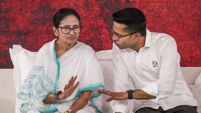 বিধানসভা ভোটে তৃণমূলের প্রার্থীদের নাম ঘোষণা! মমতা ভবানীপুরেই, নন্দীগ্রাম-সহ দক্ষিণবঙ্গে চমক কোন আসনগুলিতে?