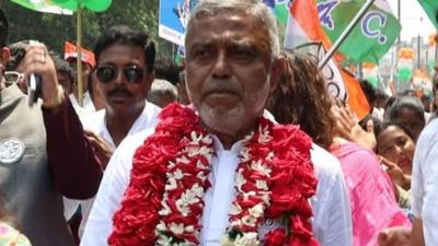 দেবাশিস কুমারের বাড়িতে আয়কর দফতরের হানা, ভোটের মুখে অস্বস্তিতে রাসবিহারীর তৃণমূল প্রার্থী