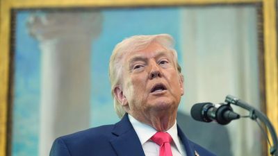 ডোনাল্ড ট্রাম্প ইরানে পরমাণু হামলা চালাবেন? কী জানাল হোয়াইট হাউজ