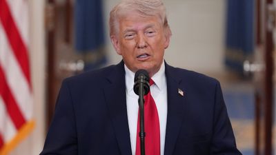 'খুব দ্রুত যুদ্ধ শেষ করব'! ইরান ইস্যুতে কড়া বার্তা মার্কিন প্রেসিডেন্টের, কী বললেন?