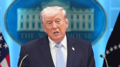 ইজরায়েল-লেবাননের ১০ দিনের যুদ্ধবিরতি, 'দশম যুদ্ধ থামালাম' নিজেই নিজের পিঠ চাপড়িয়ে গর্বিত ঘোষণা ট্রাম্পের