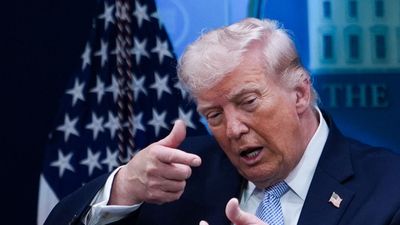 'অস্ত্র জোগালে ফল ভালো হবে না', ইরানের সঙ্গে শান্তি আলোচনা ব্যর্থ হওয়ার মাঝেই চিনকে হুমকি দিয়ে বসলেন ট্রাম্প